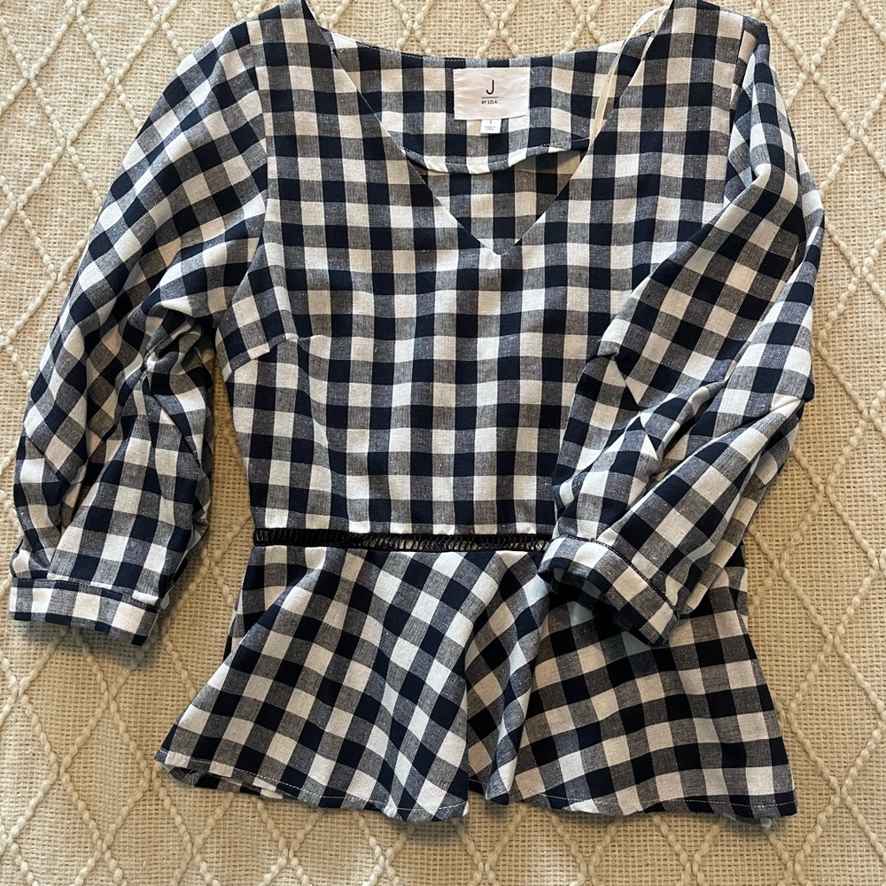 Peplum top blue/white Gingham w/puff sleeve